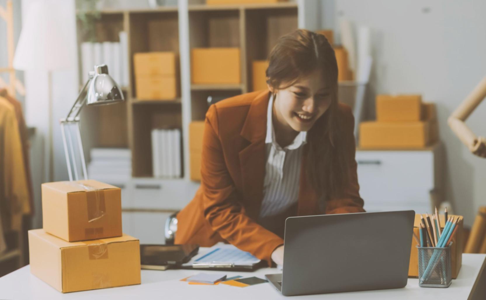 Interface moderne de rédaction de contenu SEO avec outils d'analyse intégrés